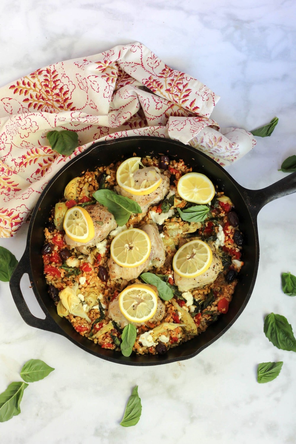 An easy, healthy dinner recipe! This only uses one pot and makes cauliflower rice taste delicious. Check out the recipe for this chicken with Mediterranean cauliflower rice here. fitnessista.com