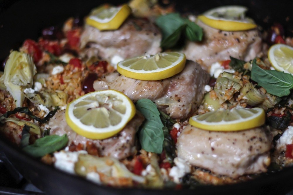 Mediterranean chicken with cauliflower rice