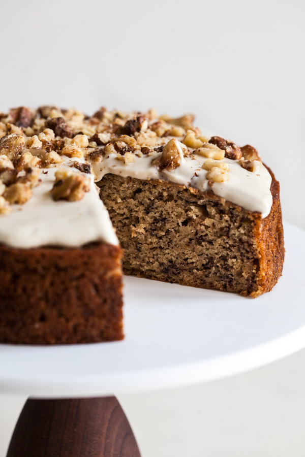 Old-Fashioned Vegan Banana Cake with Creamy Cashew Frosting | The Full Helping