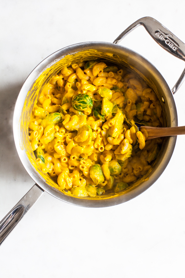 Creamy Vegan Carrot Mac with Walnut Herb "Parmesan" | The Full Helping