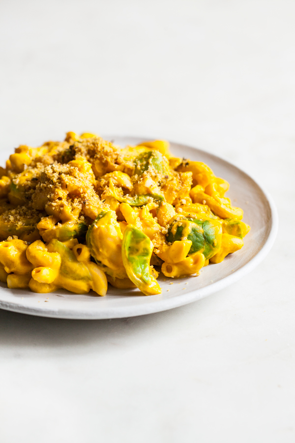 Creamy Vegan Carrot Mac with Walnut Herb "Parmesan" | The Full Helping