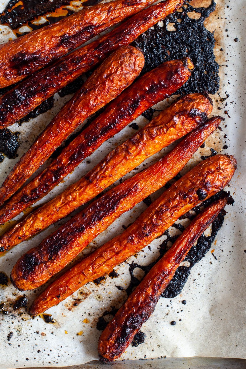 Sweet & Smoky Glazed Carrot Dogs | The Full Helping