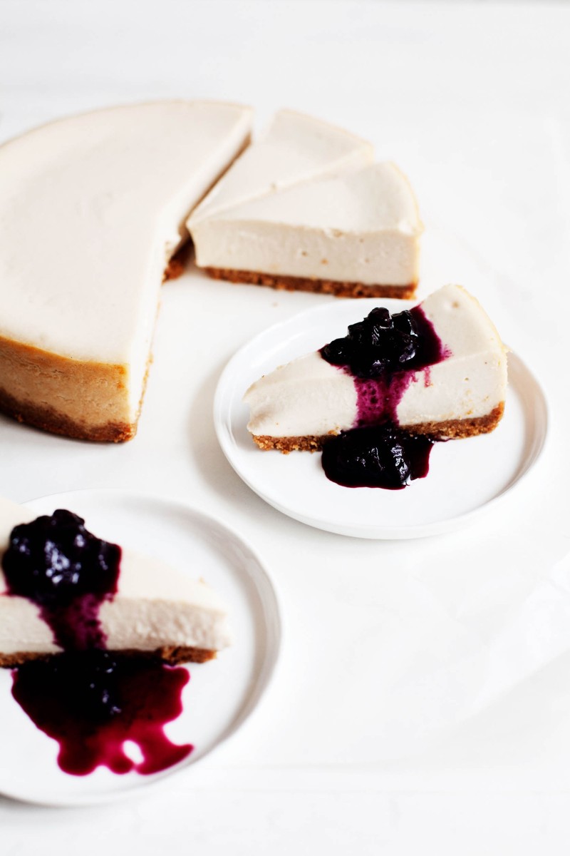 Classic Vegan Cheesecake | The Full Helping