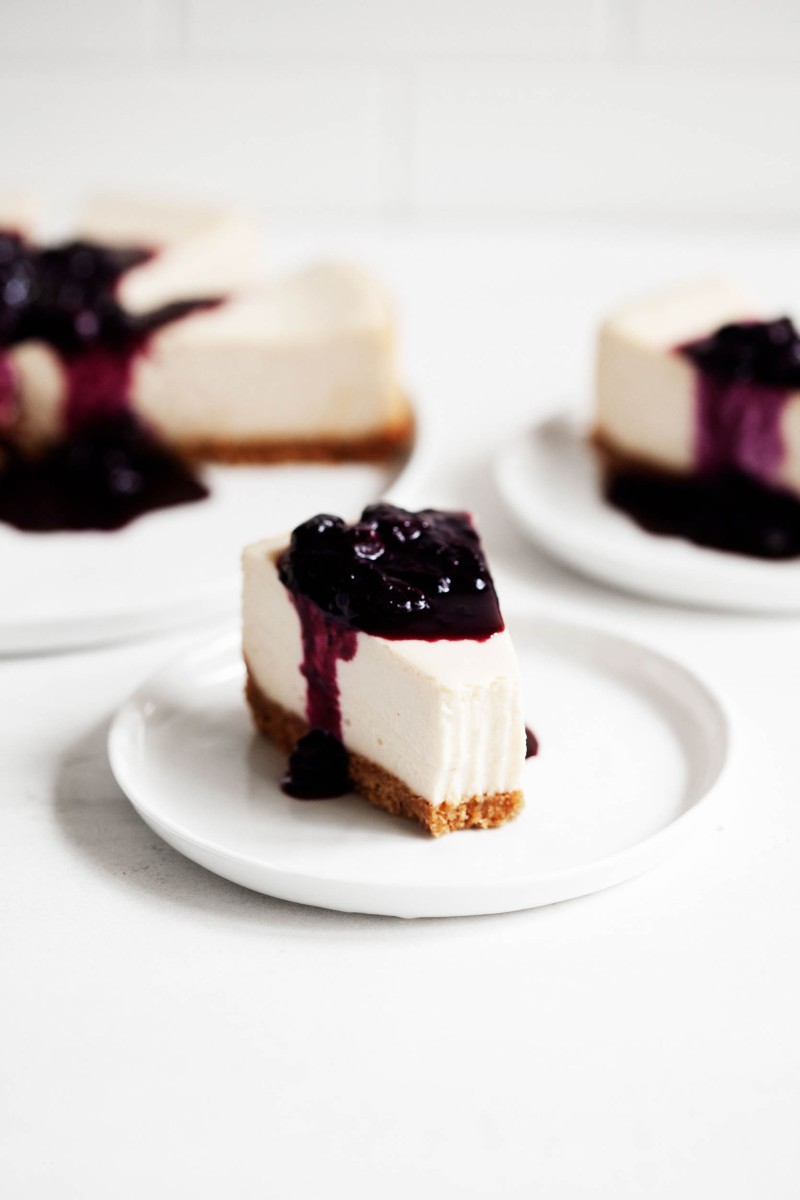 Classic Vegan Cheesecake | The Full Helping